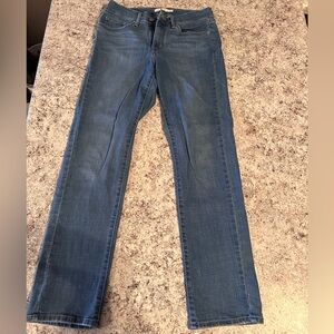 Straight leg Levi’s